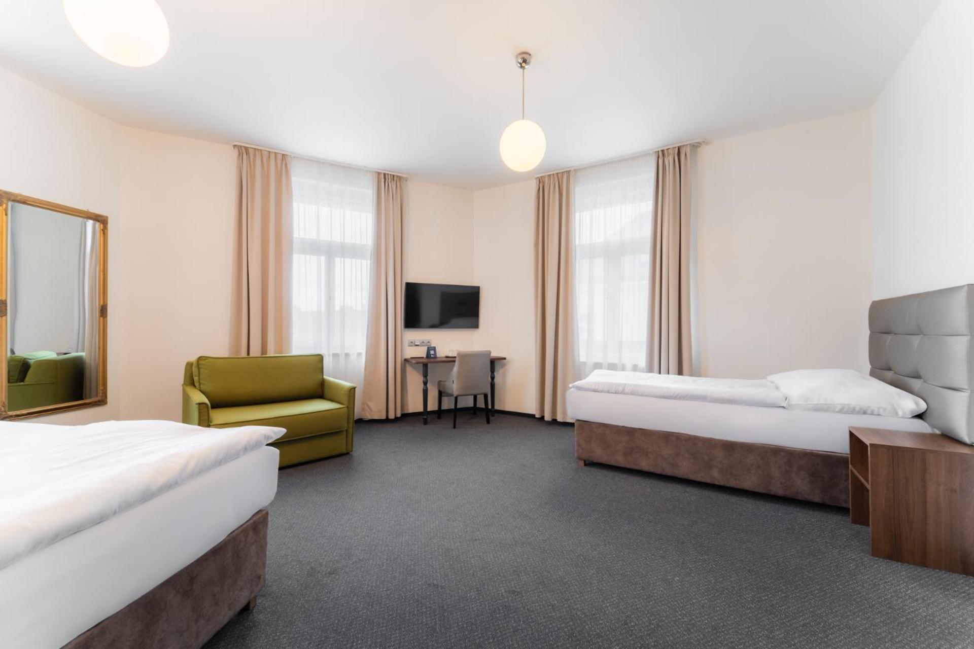 Victoria Hotel