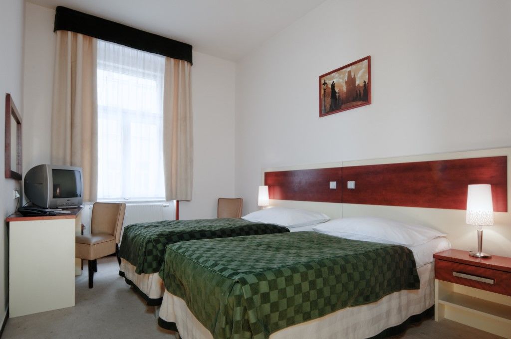 Victoria Hotel